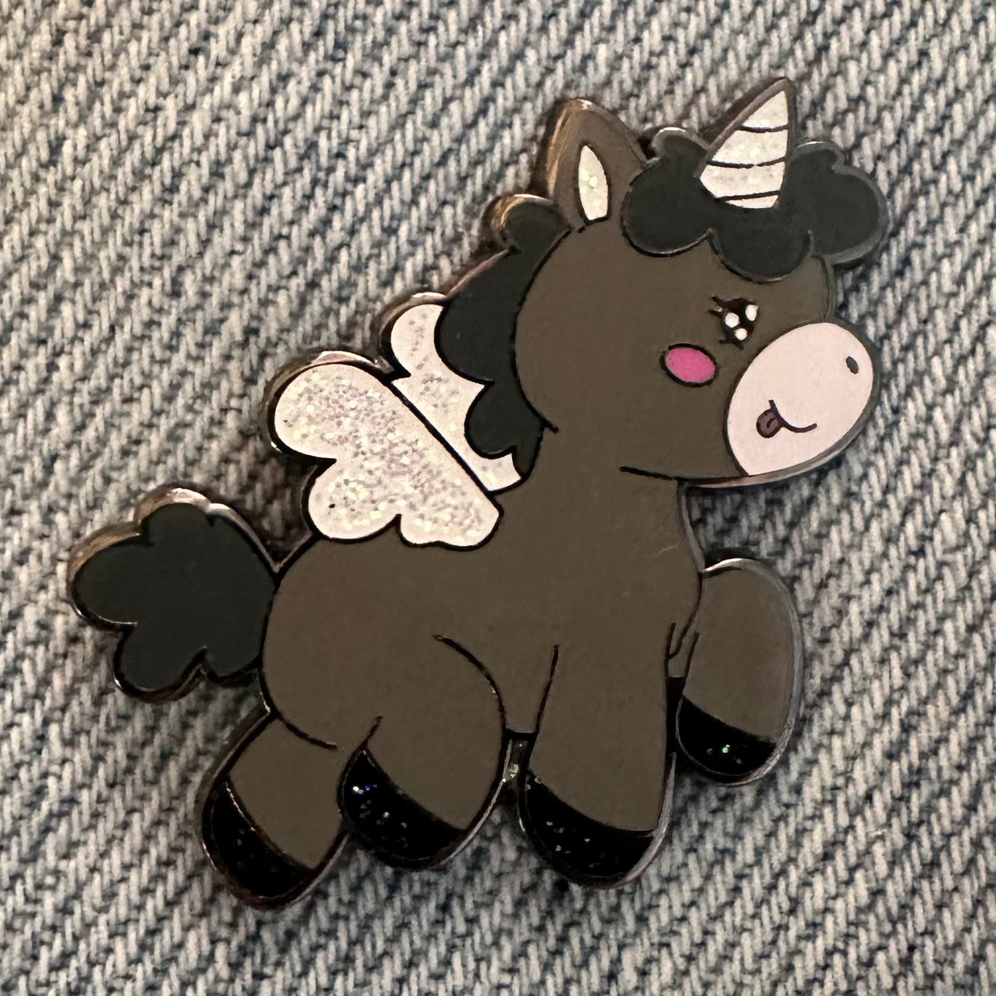 UNICORN Small Enamel Pin - Support-icorn