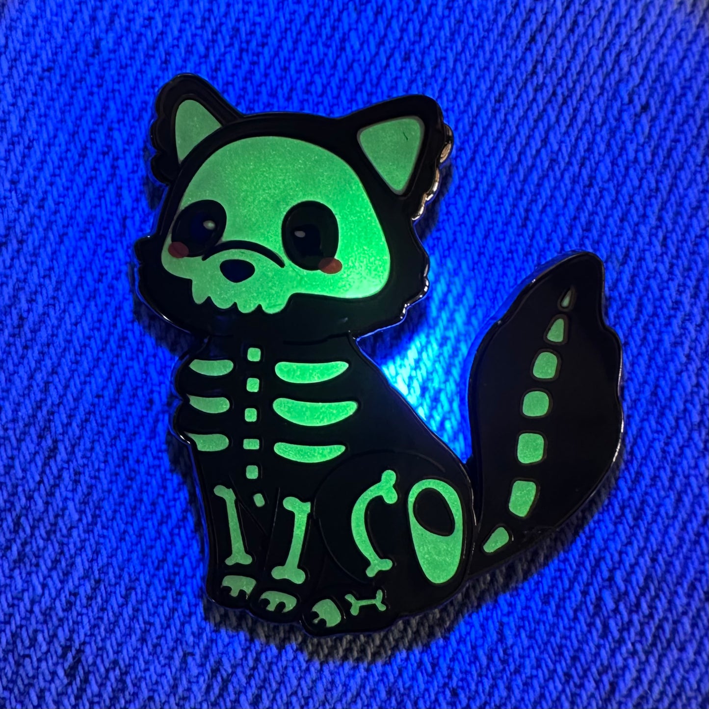 Skeleton FOX -GLOW IN THE DARK- Enamel Pin